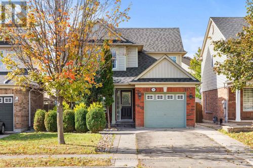 34 Worthington Ave, Brampton, ON, L7A1M9 | Card Image