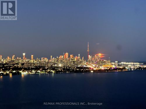 4304-20 Shore Breeze Dr, Etobicoke, ON, M8V0C7 | Card Image