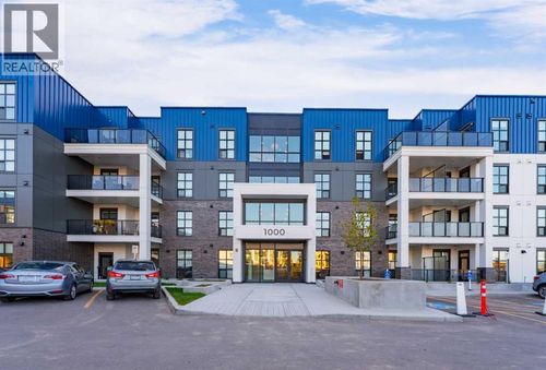 4270 Norford Ave Nw, Calgary, AB, T3B6P8 | Card Image