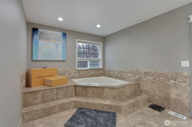 3414 204 Th Avenue Ct E, House other with 4 bedrooms, 4 bathrooms and 3 parking in Lake Tapps WA | Image 18