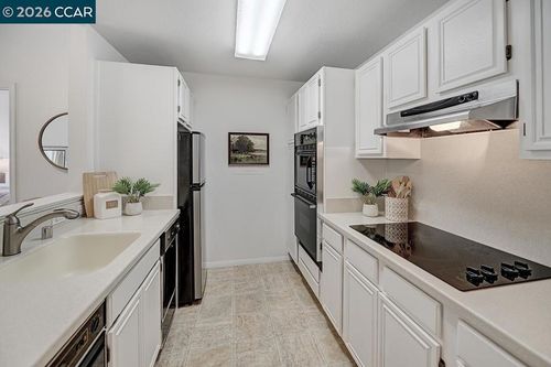 1241-1860 1860 Tice Creek, Walnut Creek, CA, 94595 | Card Image