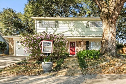 5730 Pembrook Dr, New Orleans, LA, 70131-3936 | Card Image