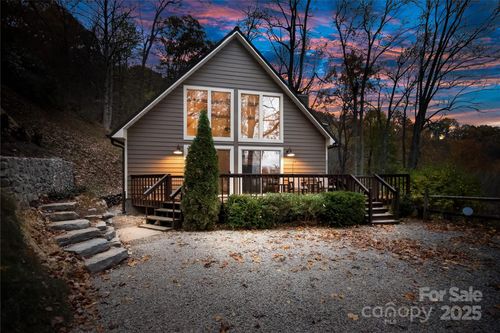 1954 Utah Mountain Rd, Waynesville, NC, 28785-8672 | Card Image