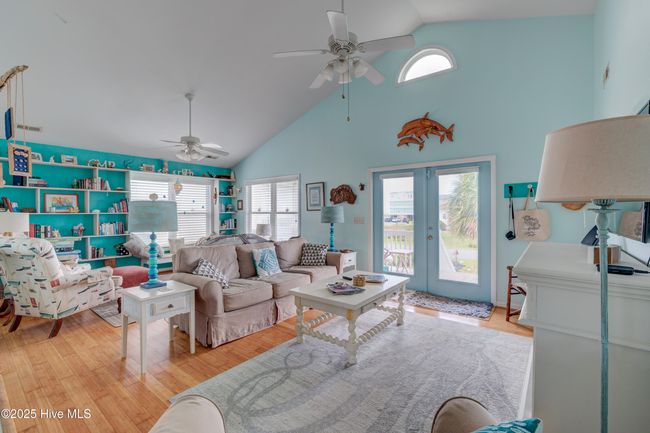 108 W Dolphin Dr, House other with 3 bedrooms, 2 bathrooms and null parking in Oak Island NC | Image 19