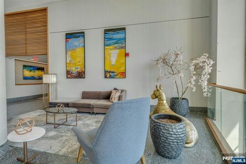 320 Adolphus Ave, Cliffside Park, NJ, 07010-2847 | Card Image