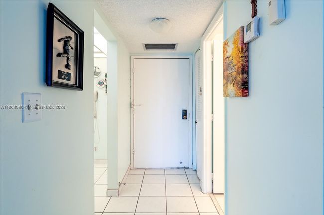 APT-508 - 3800 S Ocean Dr, Condo with 1 bedrooms, 2 bathrooms and null parking in Hollywood FL | Image 20
