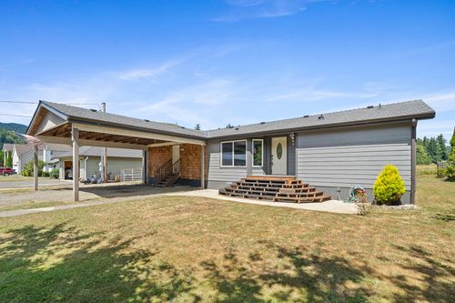 18600 Nestucca Dr, Cloverdale, OR, 97112-9696 | Card Image