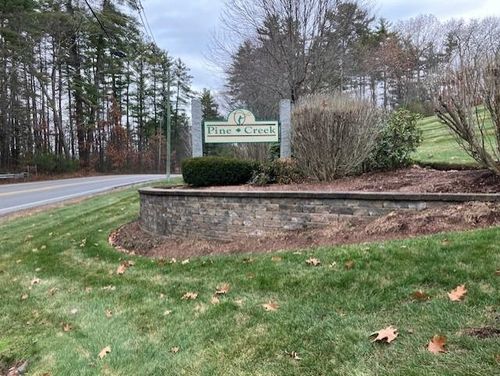 24-29 Watts Lndg, Litchfield, NH, 03052-8057 | Card Image