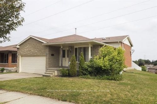 2 Hoddle Cres, Kitchener, ON, N2N2N2 | Card Image