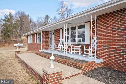 436 Castleton Road, Castleton, VA, 22716 | Card Image