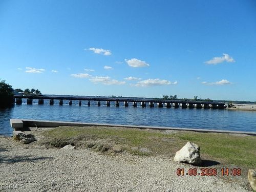 236 Lagoon Dr, FORT MYERS, FL, 33905-2532 | Card Image