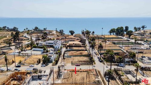 500 Swarthmore Ave, Pacific Palisades, CA, 90272-4349 | Card Image