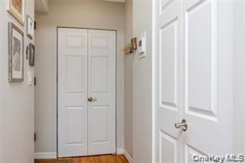 apt-204-25 W Broadway, Long Beach, NY, 11561-4026 | Card Image