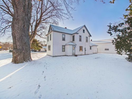 6 6th Ave Se, Melrose, MN, 56352-1473 | Card Image