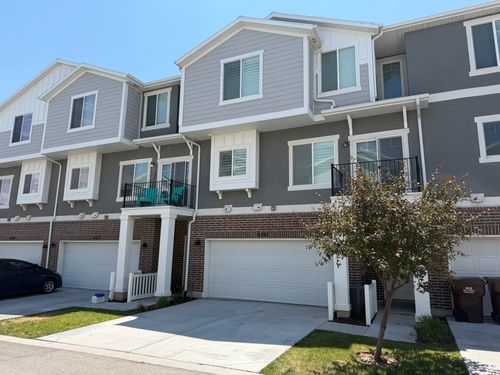 4215 W Silver Canyon Ct, Riverton, UT, 84096-2553 | Card Image