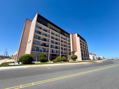 332-500 John F Kennedy Blvd, North Wildwood, NJ, 08260-5800 | Card Image