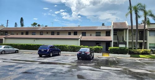 apt-105-1100 E Bay Dr, LARGO, FL, 33770-2548 | Card Image