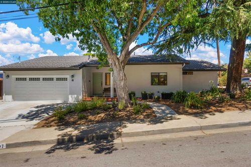 107 Mill Creek Rd, Fremont, CA, 94539-5426 | Card Image