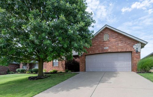 3803 W Erie St, Springfield, MO, 65807-5719 | Card Image