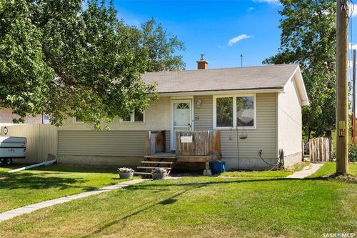 11 Rothwell Cres, Regina, SK, S4N1R5 | Card Image