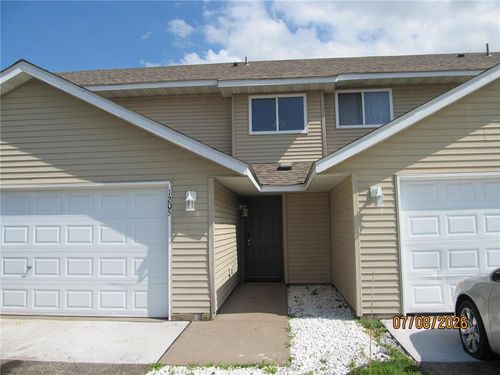 1205 W 9th St, New Richmond, WI, 54017-6671 | Card Image