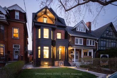 22 Shannon St, House other with 4 bedrooms, 5 bathrooms and 2 parking in Toronto ON | Image 1