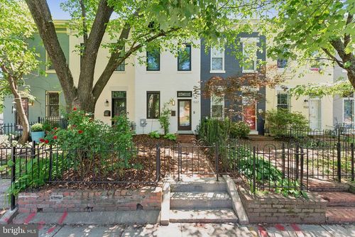 1537 C St Se, WASHINGTON, DC, 20003-2433 | Card Image
