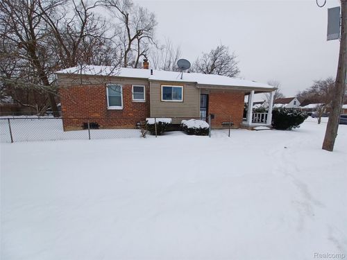 8908 Artesian Street, Detroit, MI, 48228 | Card Image
