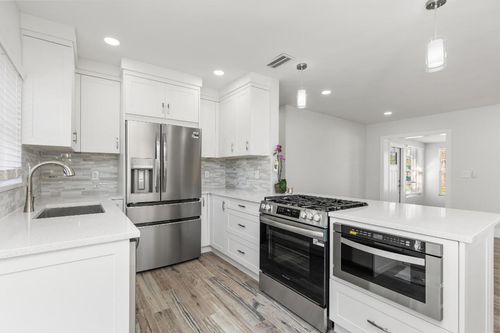 702 S 12th St, Lantana, FL, 33462-4336 | Card Image