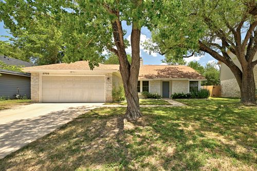 2702 Goldbridge Dr, Austin, TX, 78745-6860 | Card Image