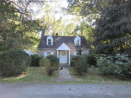 58 Ripley St, Newport News, VA, 23603-1332 | Card Image
