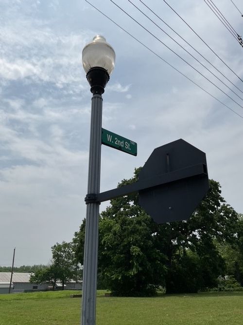 123 N Main St, Bonham, TX, 75418-4316 | Card Image