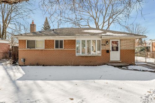 4348 Martin Rd, Warren, MI, 48092-2571 | Card Image