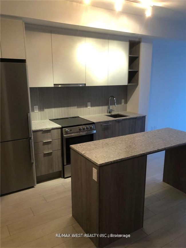 1419 - 31 Tippett Rd, Condo with 2 bedrooms, 1 bathrooms and 1 parking in Toronto ON | Image 6