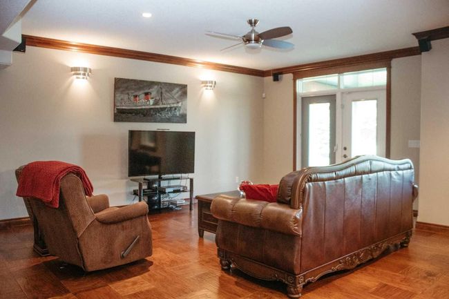 22 Crystal Cres, House other with 3 bedrooms, 3 bathrooms and 5 parking in Widewater AB | Image 24