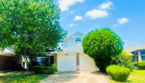 610 Lemons St, Cedar Hill, TX, 75104-9245 | Card Image
