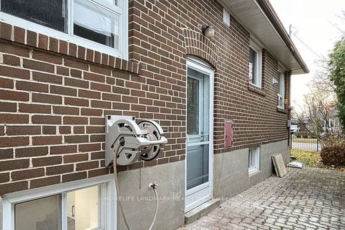 lower-236 Colborne Avenue, Richmond Hill, ON, L4C2K5 | Card Image