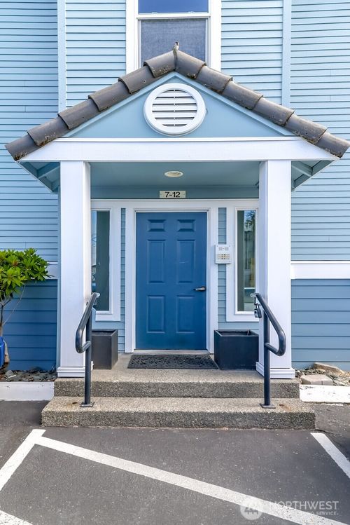 a-7-625 N Jackson Street, Tacoma, WA, 98406 | Card Image