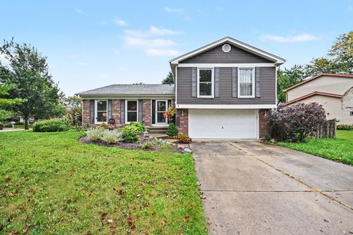 1021 Colony Dr, Crystal Lake, IL, 60014-8391 | Card Image