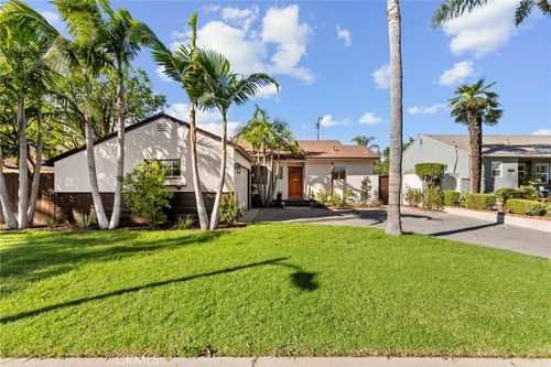 6447 Forbes Ave, Van Nuys, CA, 91406-5505 | Card Image