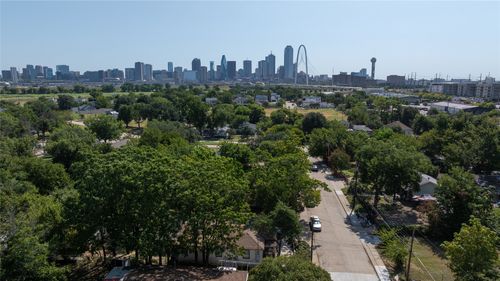 517 Pueblo Street, Dallas, TX, 75212 | Card Image
