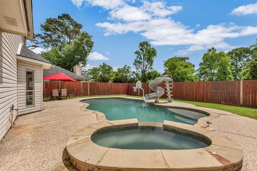 1003 Highland Woods Dr, Highlands, TX, 77562-4511 | Card Image