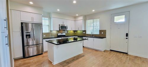 2 Adelfa St, Rancho Mission Viejo, CA, 92694-1284 | Card Image