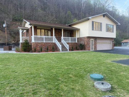 1077 Navigator Rd, Grundy, VA, 24614-5674 | Card Image