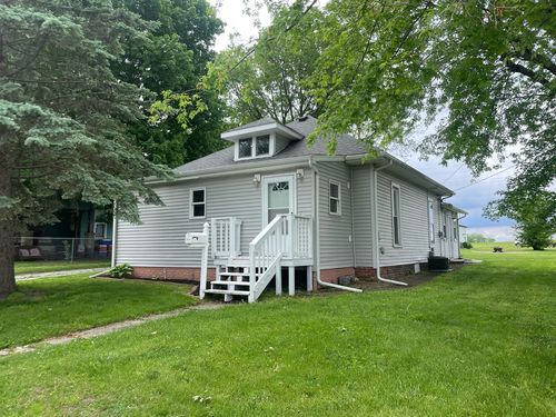 1325 Adams Ave, Charleston, IL, 61920-1642 | Card Image