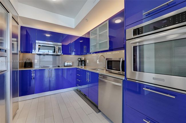 1802 - 3101 Bayshore Dr, Condo with 2 bedrooms, 2 bathrooms and null parking in Fort Lauderdale FL | Image 5
