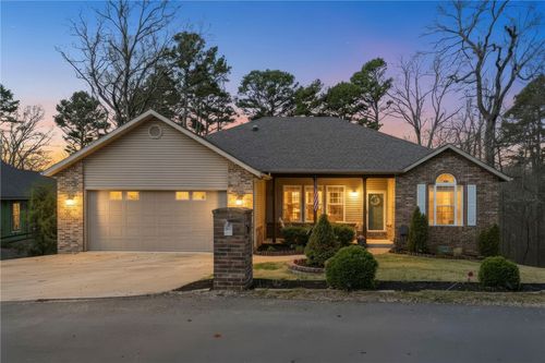 10 Radcliffe Dr, Bella Vista, AR, 72714-4319 | Card Image