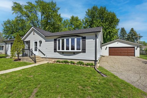 125 S Eagle St, Belle Plaine, MN, 56011-1501 | Card Image