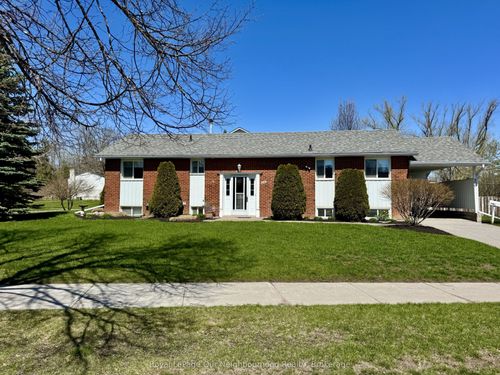 909 Whitefield Dr, Peterborough, ON, K9J7W1 | Card Image