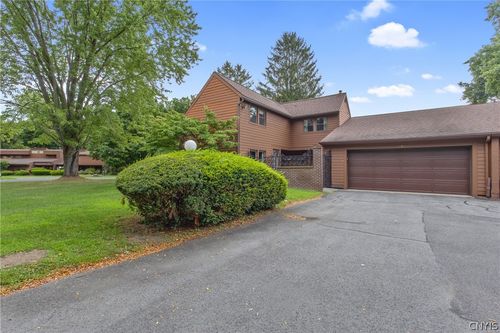 294 Higgins Dr, Baldwinsville, NY, 13027-3045 | Card Image
